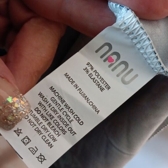 Nanu Paisley V-Neck Top - Picture 5 of 7